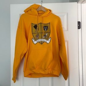Beyonce crest patch pullover hoodie size medium